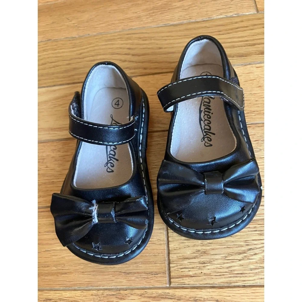 JamieCakes Black Mary Jane‎ Shoes Kids Size 4 Baby Bow Stars